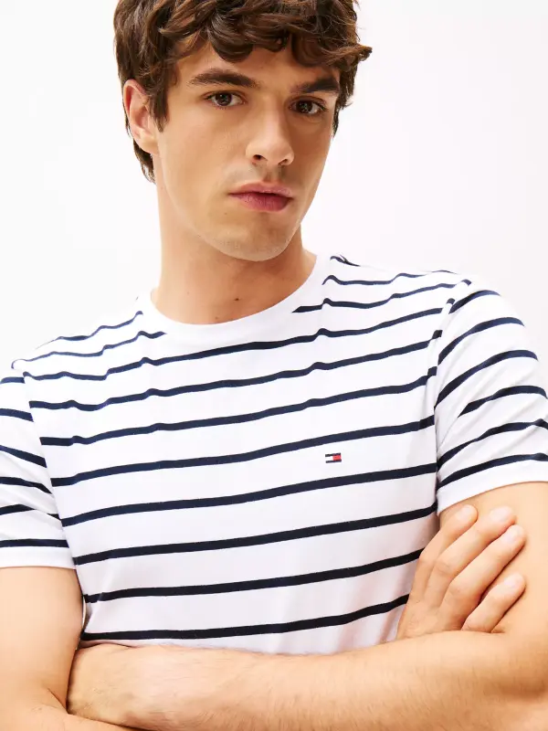 Tommy Hilfiger Men's Front Logo T-Shirt – Navy